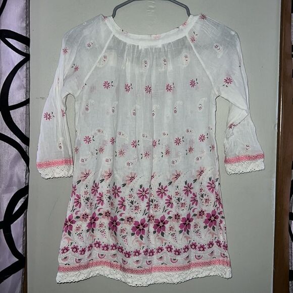 Hepburn boutique floral lace top size medium - Picture 5 of 10
